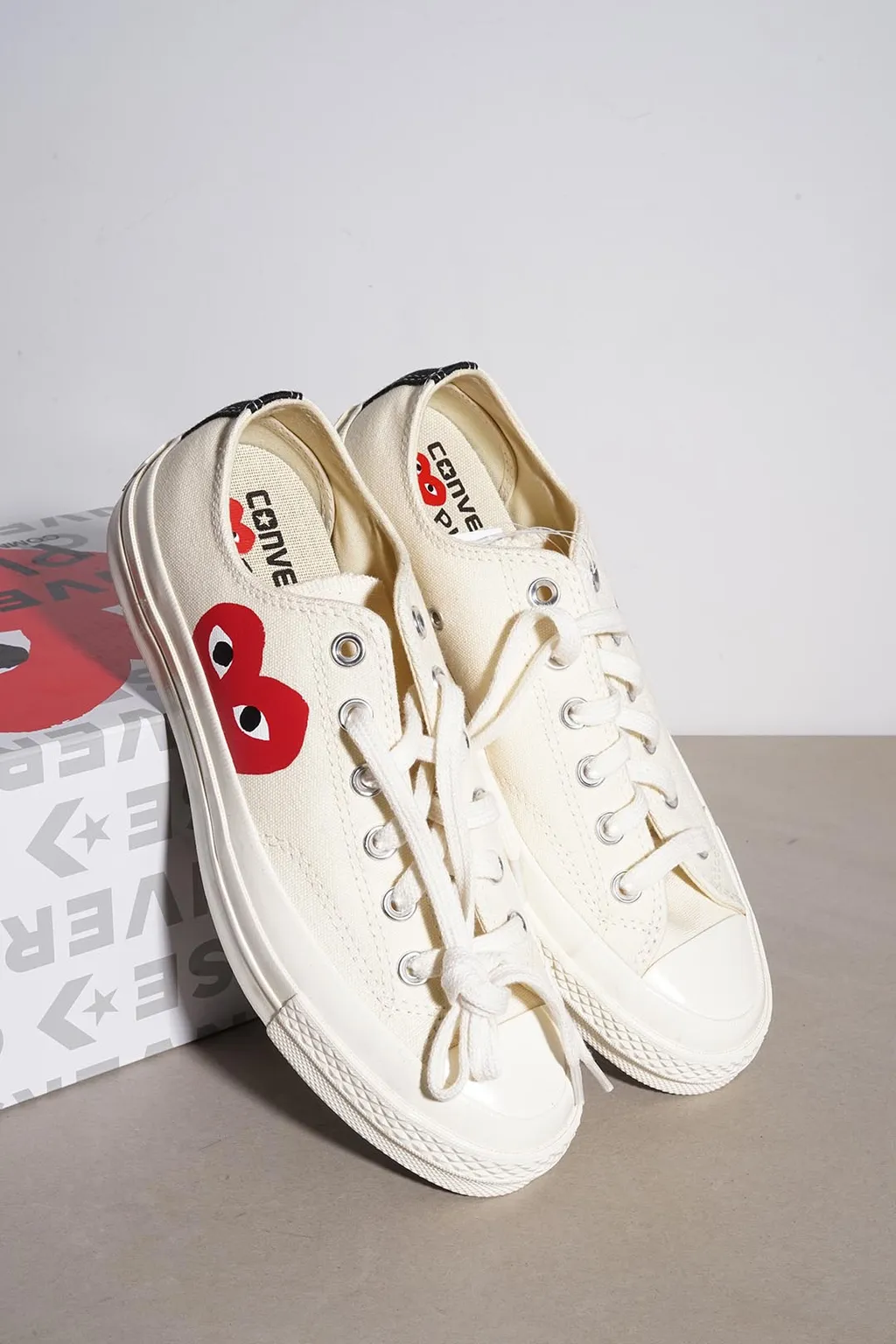 CONVERSE X PLAY CDG Women Chuck 70 Sneaker in Milk/White/High Risk Red 3