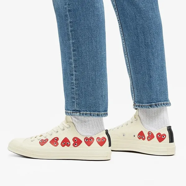 CONVERSE X PLAY CDG Chuck 70 Multi Heart Low Top Sneaker in Off White 4