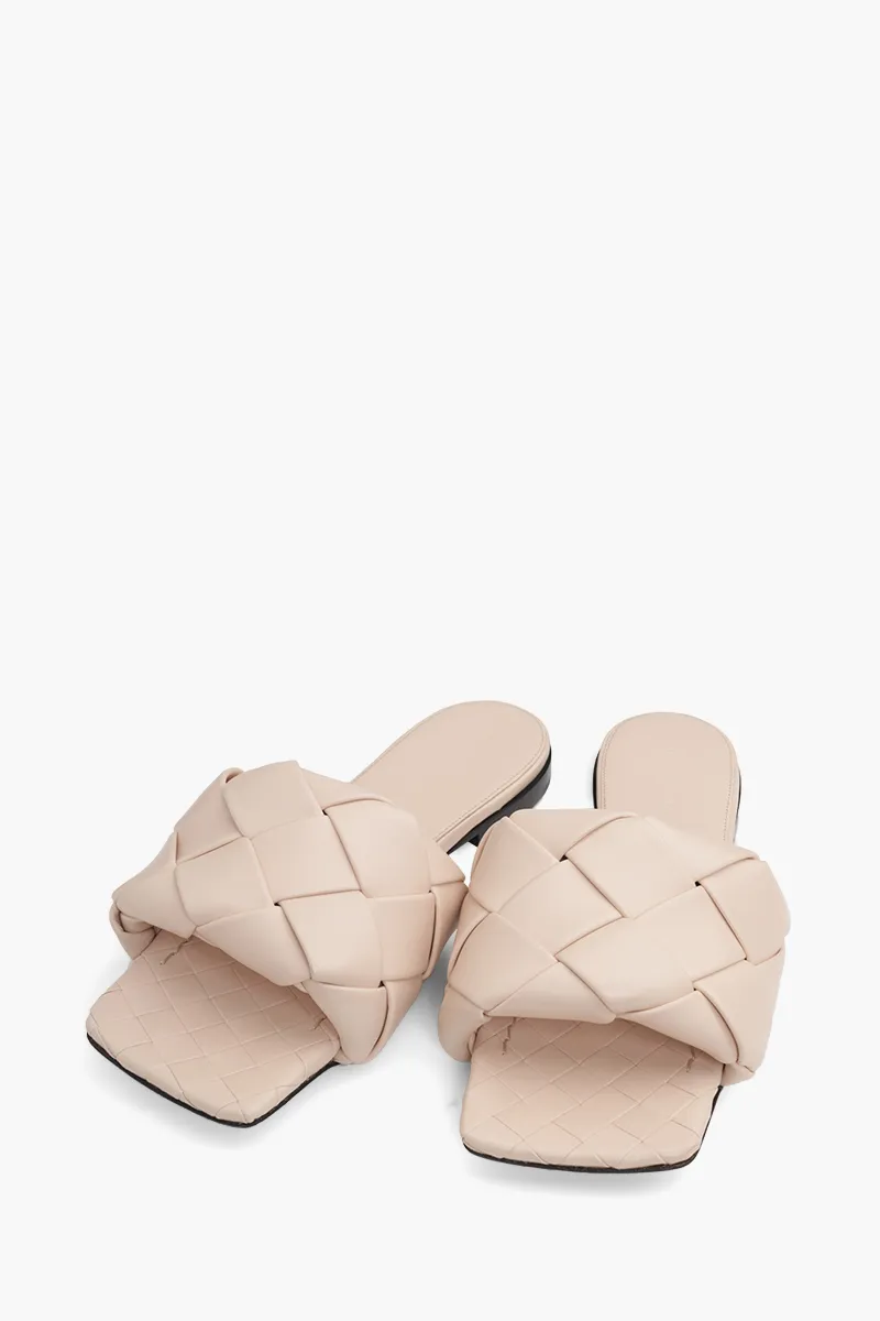 BOTTEGA VENETA BV Lido Woven Flat Sandals in Bandage 1