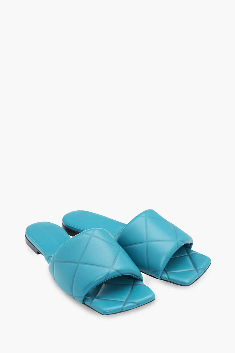 BOTTEGA VENETA Women BV Lido Rubber Flat Sandals in Duck Green 1