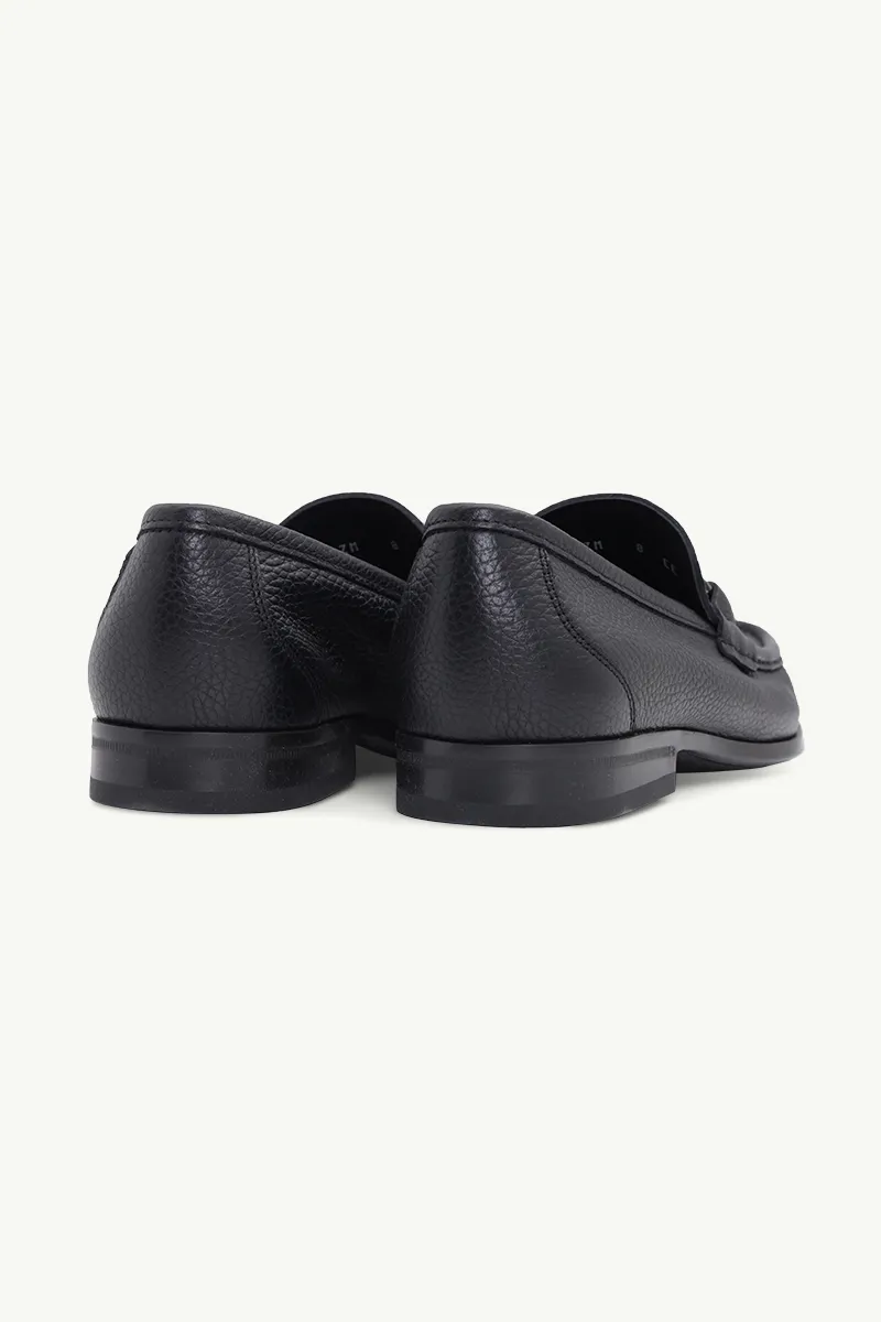 SALVATORE FERRAGAMO Men Gancini Bit Moccasin in Black 2
