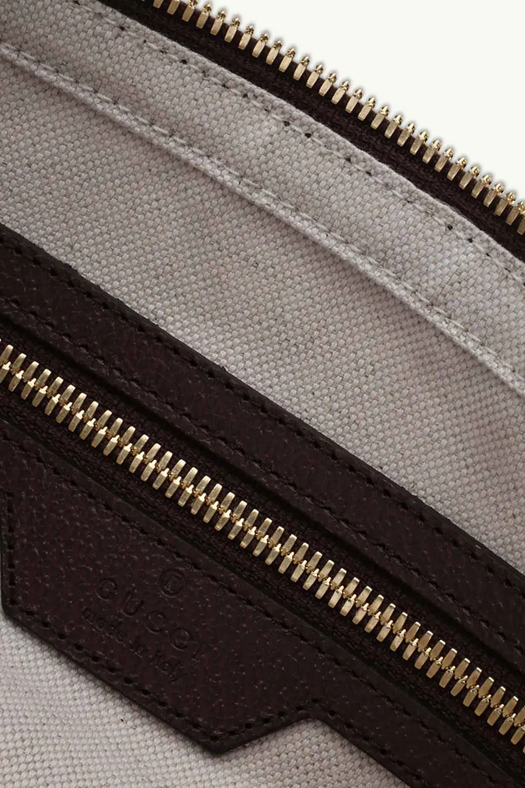 GUCCI Medium Messenger Bag in Camel/Ebony Canvas x Leather with Jumbo GG Supreme 3