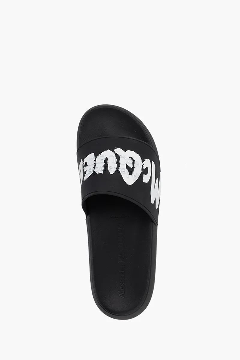 ALEXANDER MCQUEEN Men 'MCQUEEN' Graffiti Rubber Pool Slide in Black/White 3
