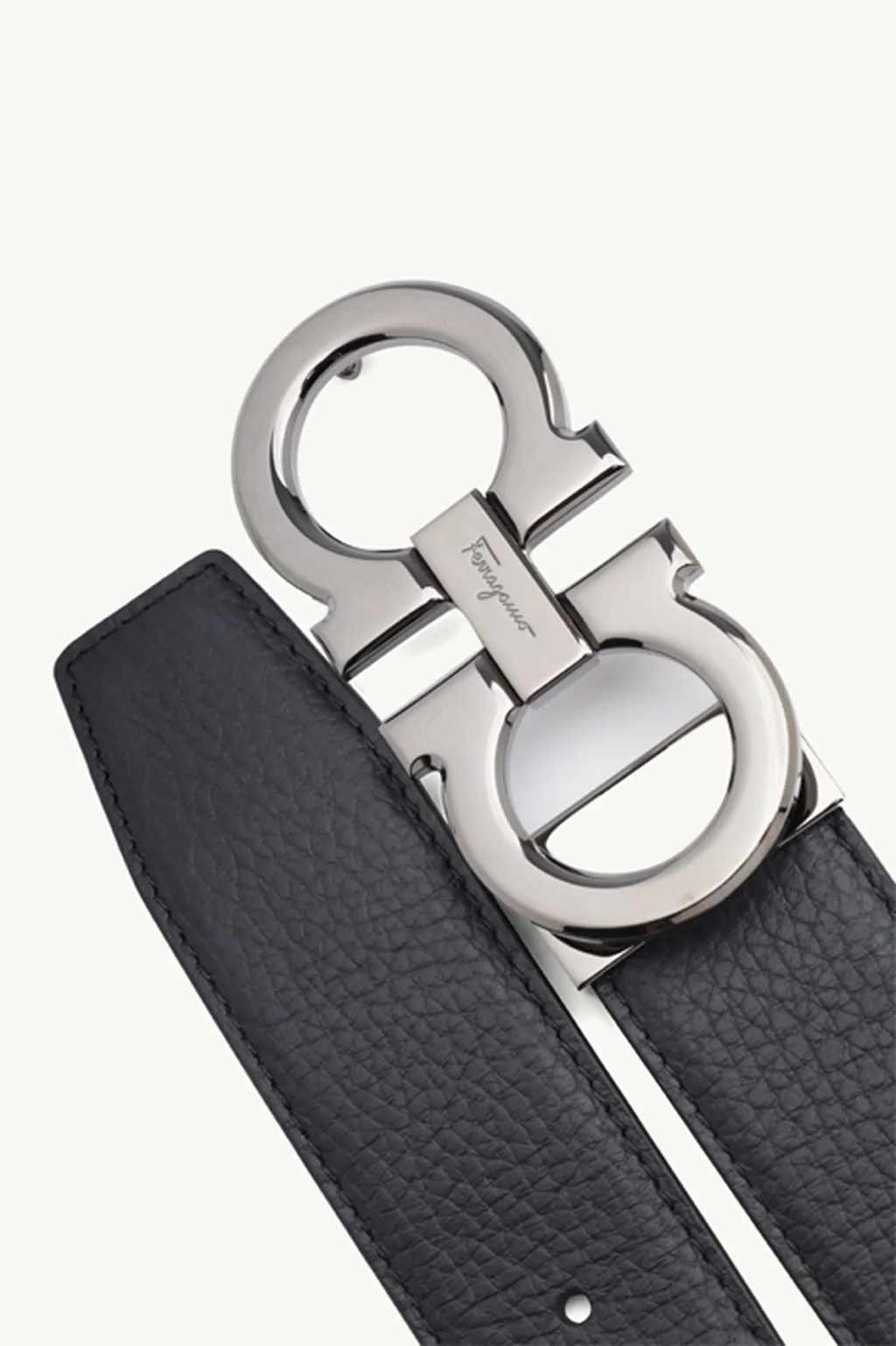 SALVATORE FERRAGAMO Men Reversible Gancini Belt 3.5cm in Black/Hickory Textured Calfskin RHW 2