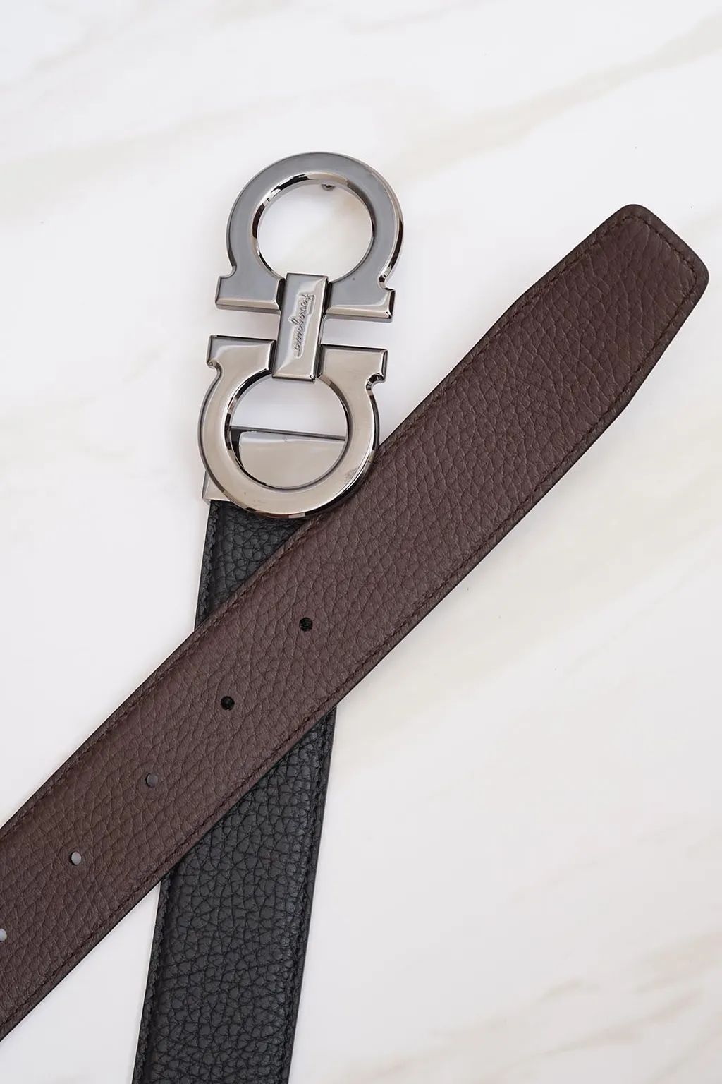 SALVATORE FERRAGAMO Men Reversible Gancini Belt 3.5cm in Black/Hickory Textured Calfskin RHW 3