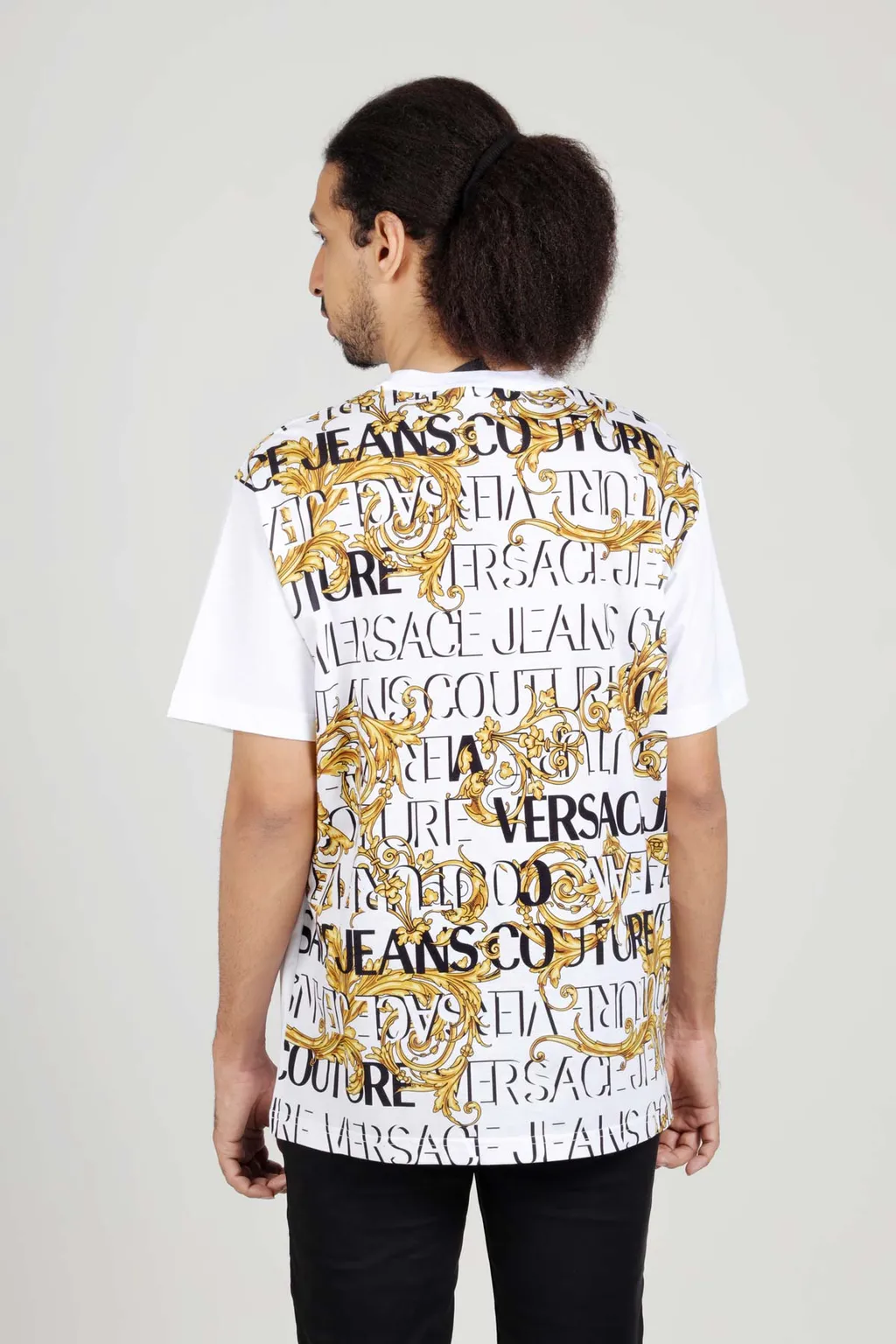VERSACE JEANS COUTURE Men T-Shirt in White/Gold with Logo Couture on Pocket and on the Back 2