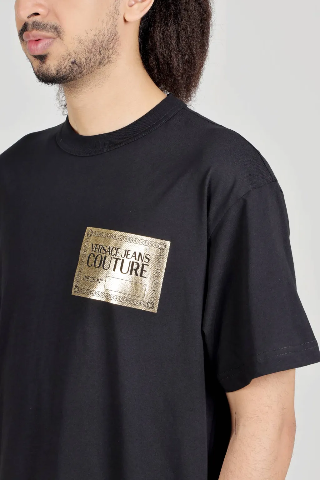 VERSACE JEANS COUTURE Men Piece Number Logo T-Shirt in Black/Gold 4