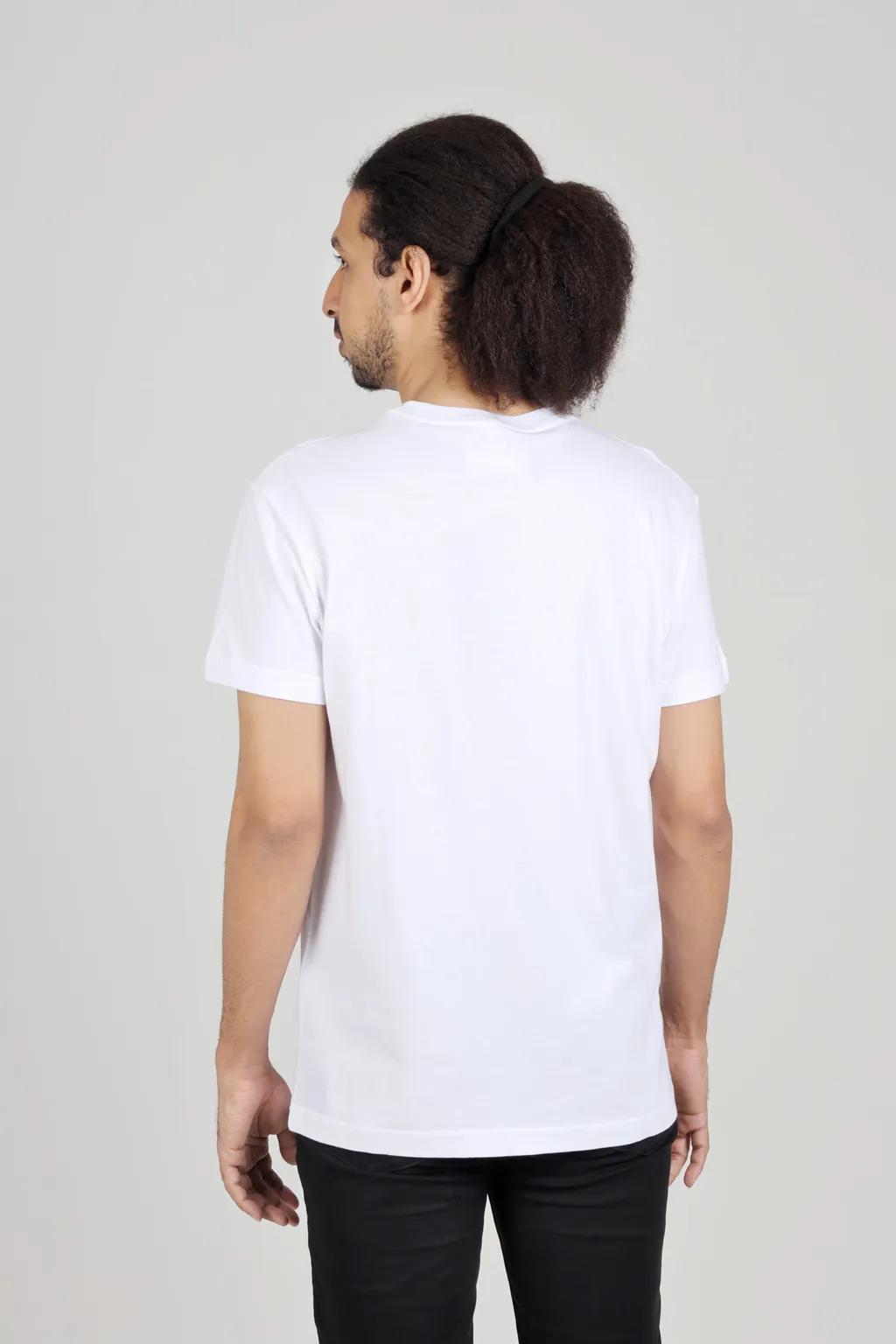 VERSACE JEANS COUTURE Men V-Emblem Iridescent T-Shirt in White 2