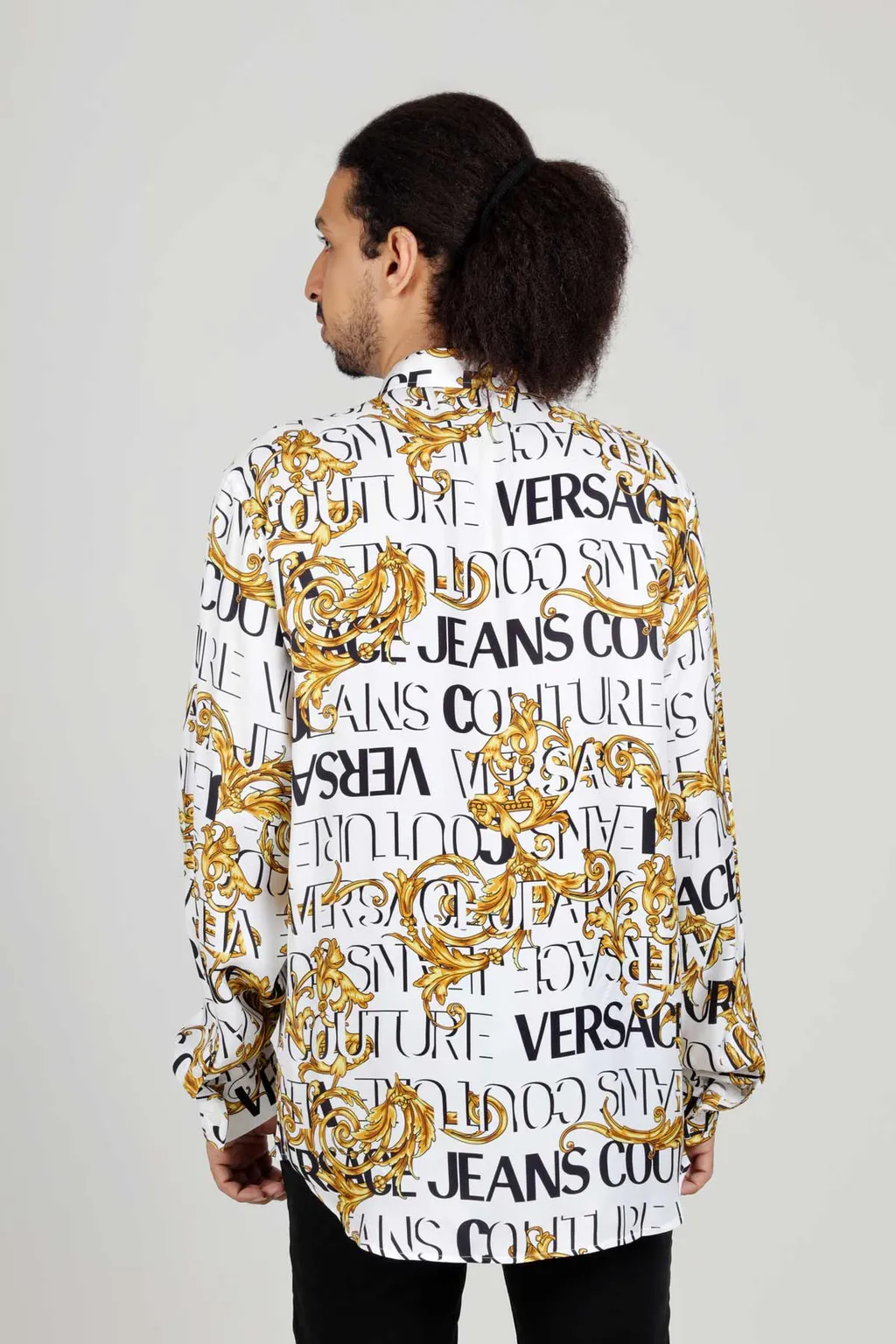 VERSACE JEANS COUTURE Men All Over Couture Print Long Sleeves Shirt in White/Gold Viscose 2