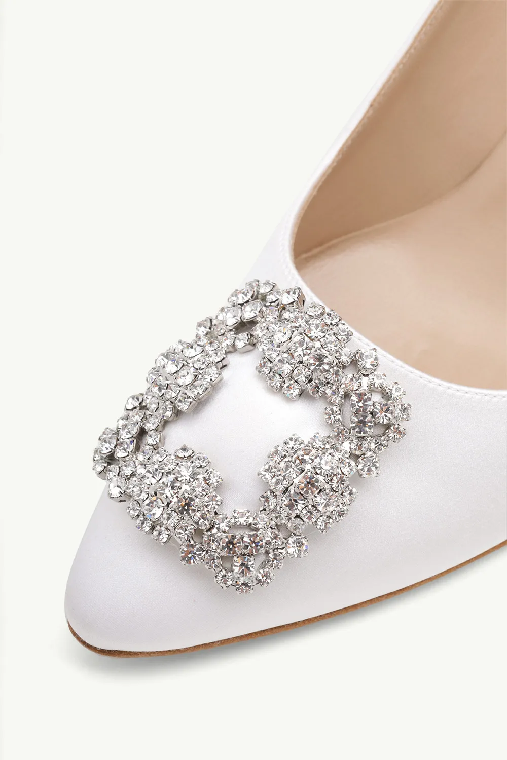 MANOLO BLAHNIK Hangisi 7cm Pumps in Light Cream Satin with White Crystal 4