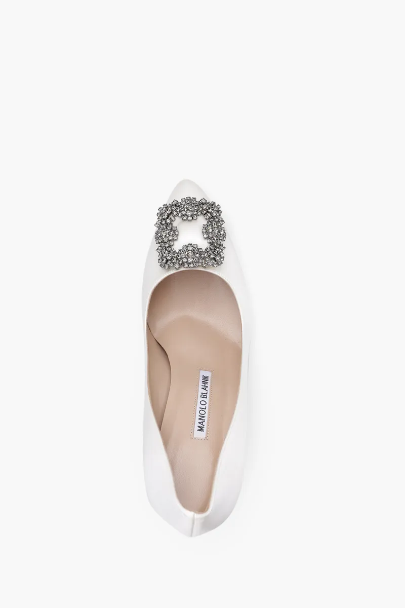 MANOLO BLAHNIK Hangisi 9cm Pumps in Cream Satin with Dark Crystal 3