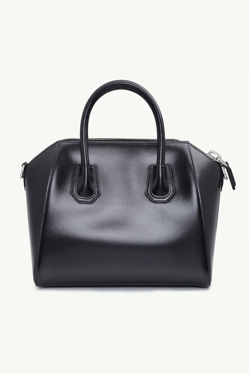 GIVENCHY Small Antigona in Black Smooth Leather 1