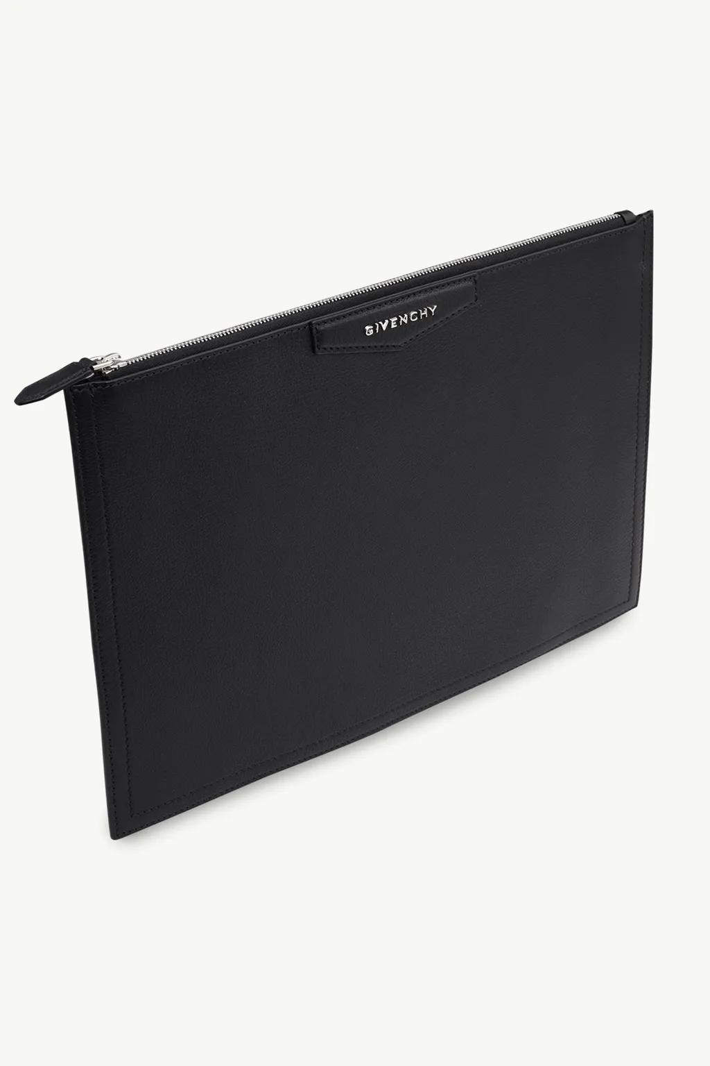 GIVENCHY Large Antigona Pochette in Black Grained Leather 2