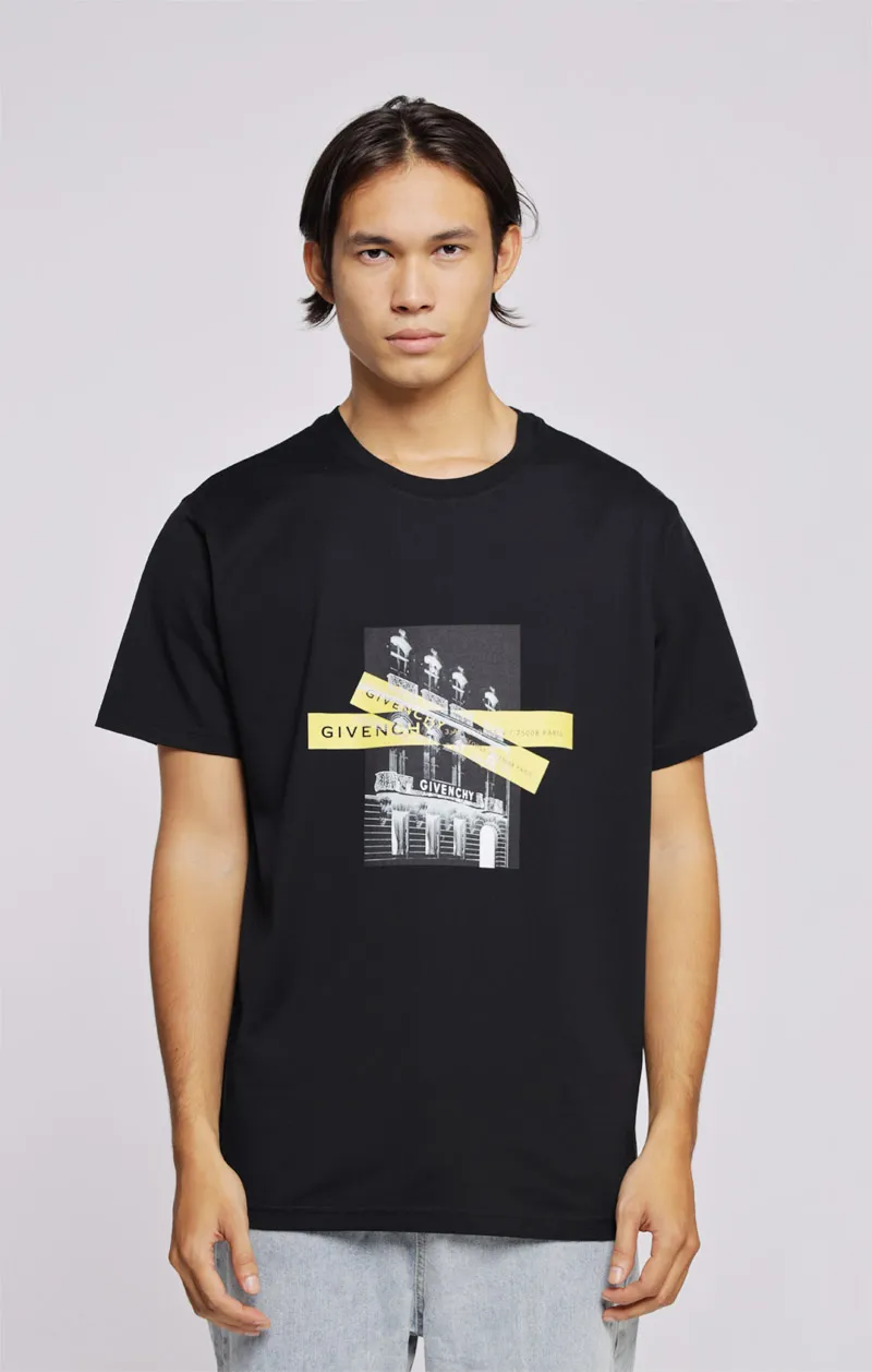 GIVENCHY Men Contrasted T-Shirt in Black with Photo & Logo Band Print 3