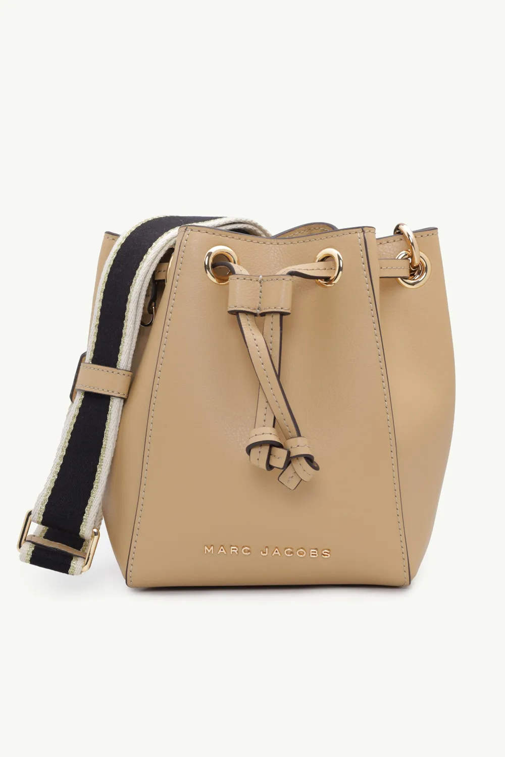 MARC JACOBS The Bucket Bag in Tan 0