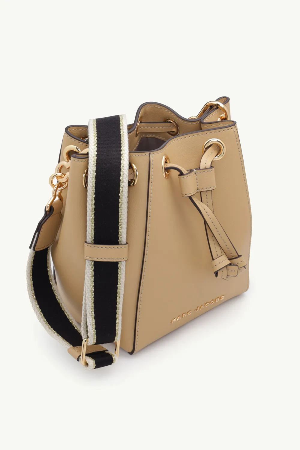 MARC JACOBS The Bucket Bag in Tan 2