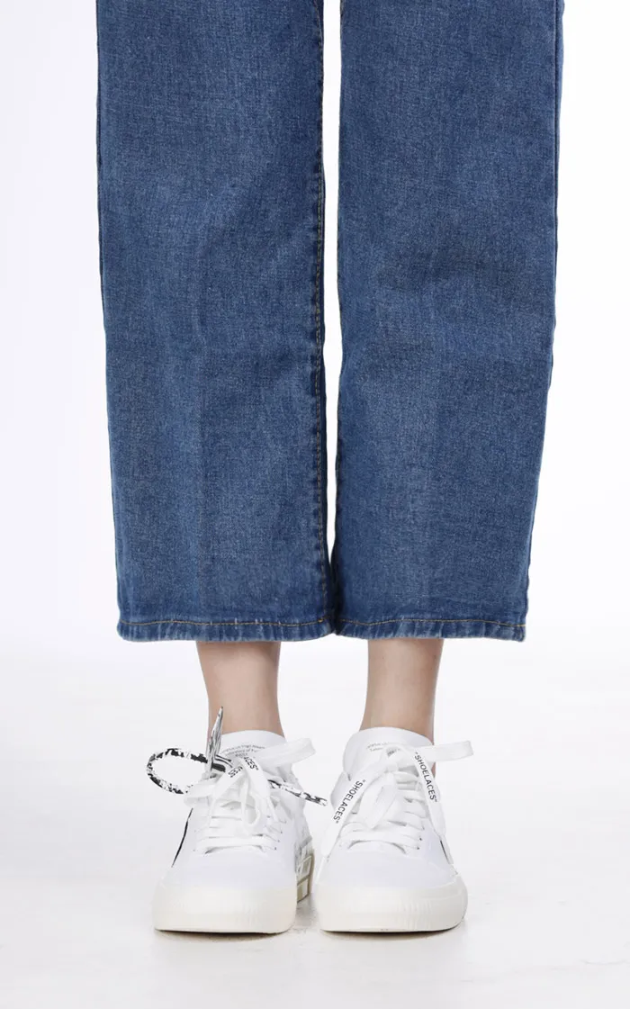 OFF WHITE Women Vulcanized Low Sneakers in White Canvas with Logo 4