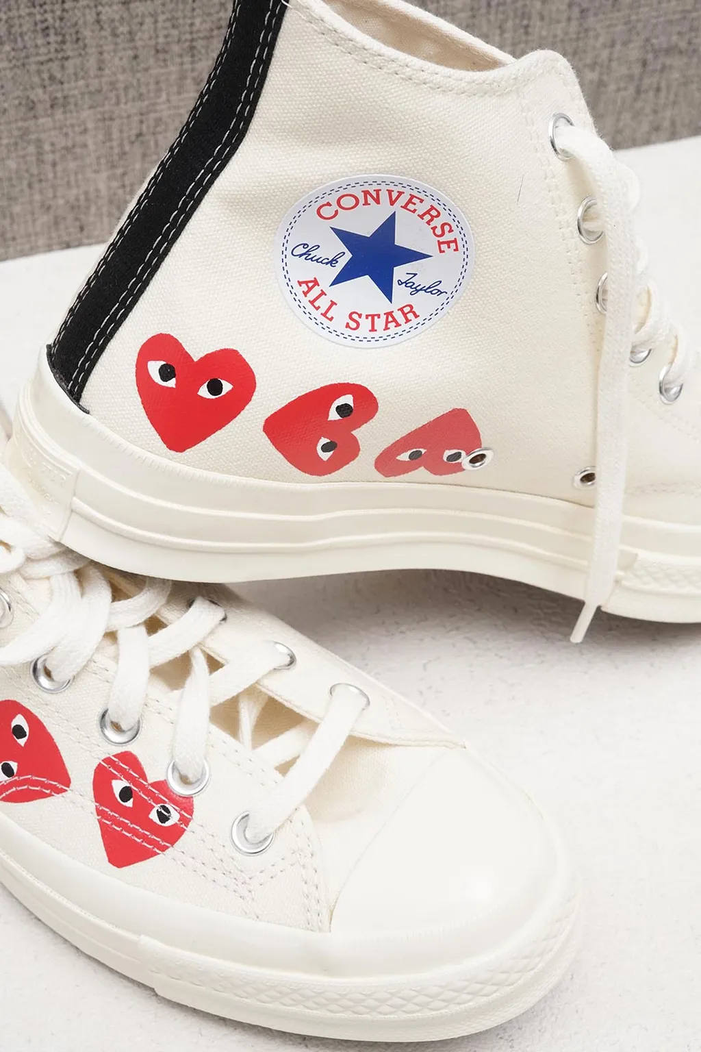 CONVERSE x PLAY CDG Chuck 70 Multi Heart High Top Sneaker in Off White 1