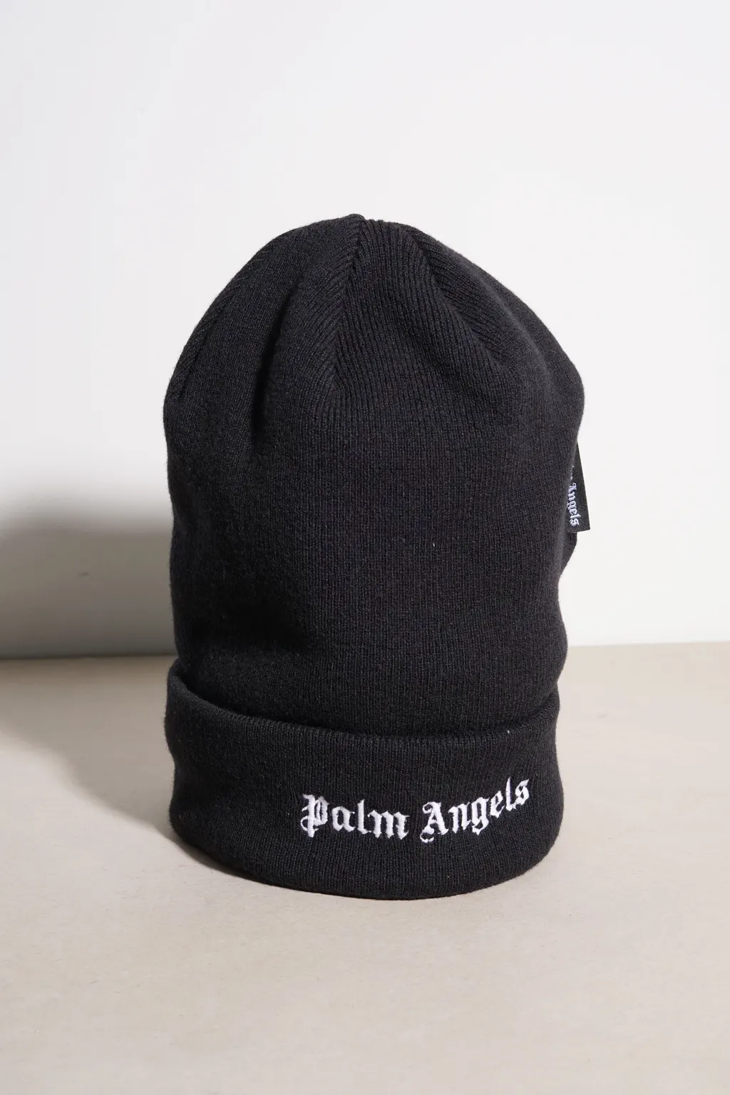 PALM ANGELS Men Logo Beanie in Black 1