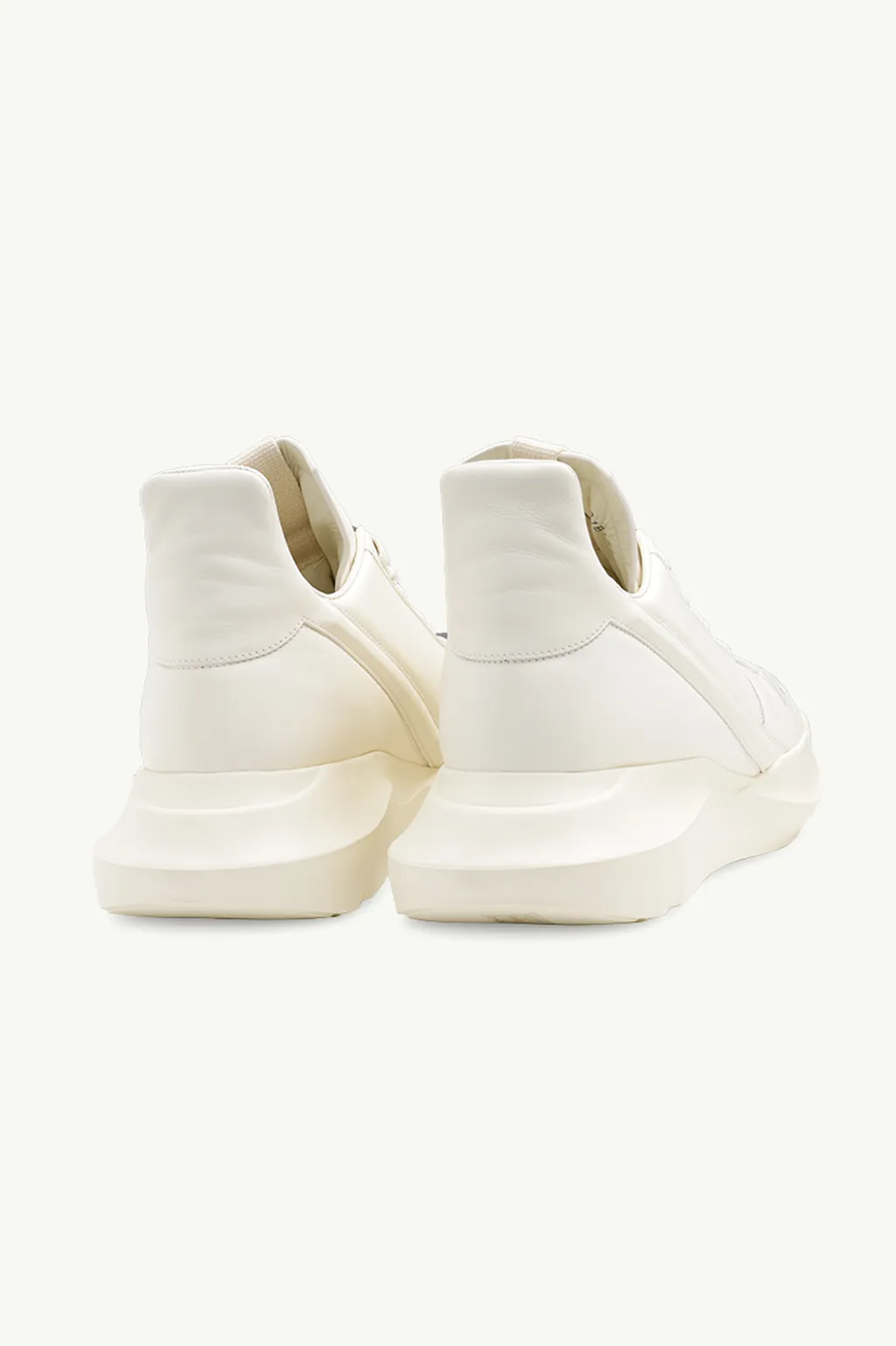 RICK OWENS Men Geth Runner Sneaker in Milk Grained Calfskin 2