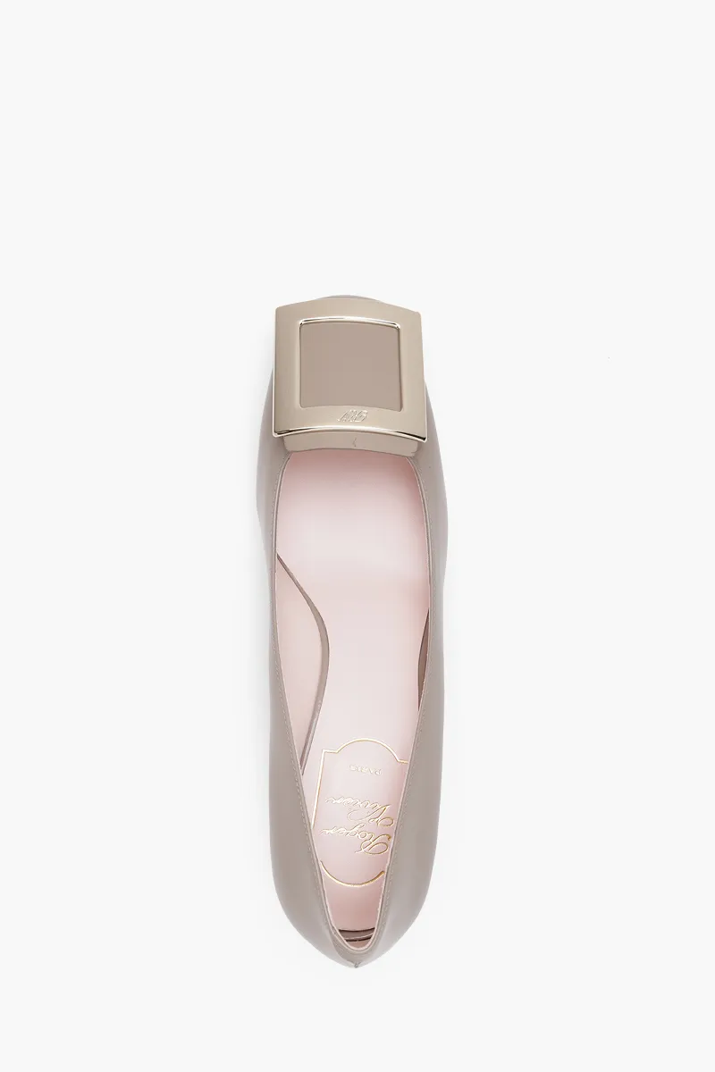 ROGER VIVIER Tres Vivier Metal Buckle Pumps 45mm in Beige Patent 3