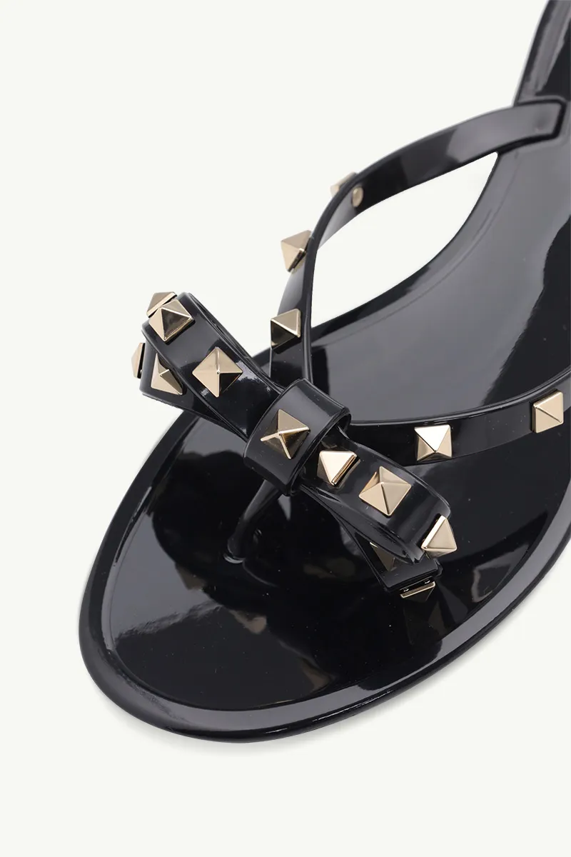 VALENTINO Rockstud Jelly Sandals (Thong) in Black 4