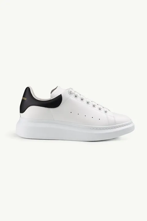 ALEXANDER MCQUEEN Men Oversized Sneakers in White/Black