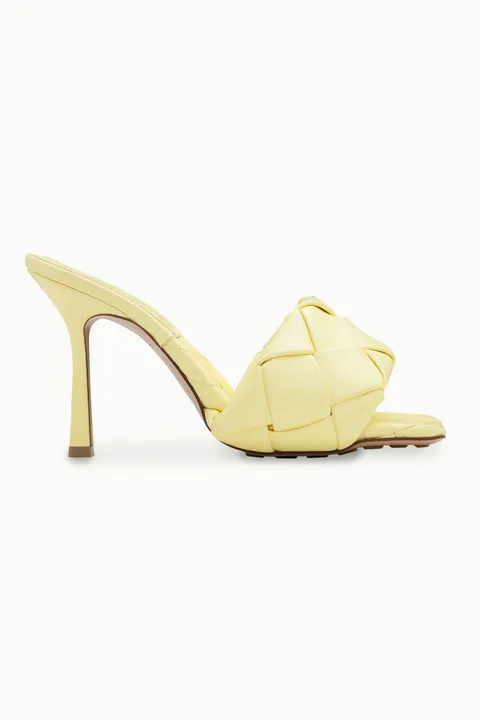 BOTTEGA VENETA BV Lido Woven Mules Sandals 90mm in Lemonade