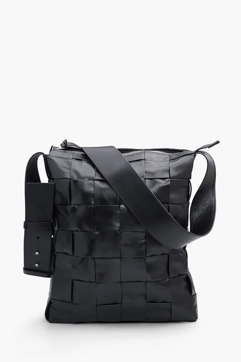 BOTTEGA VENETA Men Intreccio Cassette Crossbody Bag in Black SHW