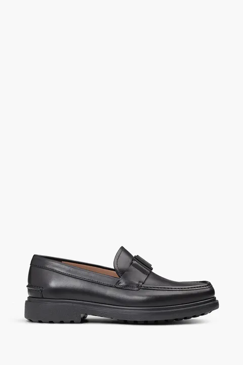 SALVATORE FERRAGAMO Men Plano Vara Moccasin in Black Calf with Chunky Sole