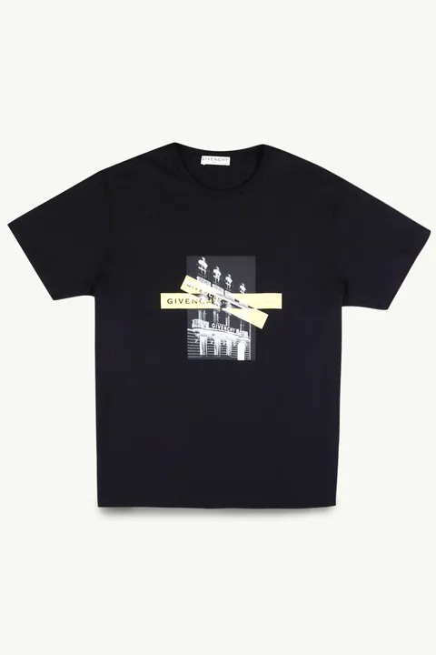 GIVENCHY Men Contrasted T-Shirt in Black with Photo & Logo Band Print